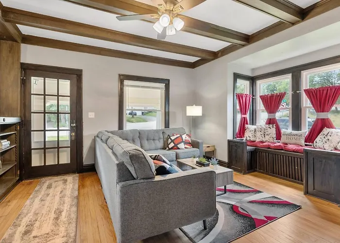 Ferienhaus Entirehouse/glenellyn/4bd1bath/laundry/wheaton